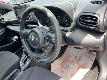 Toyota Yaris, 2022г, полный привод, вариатор