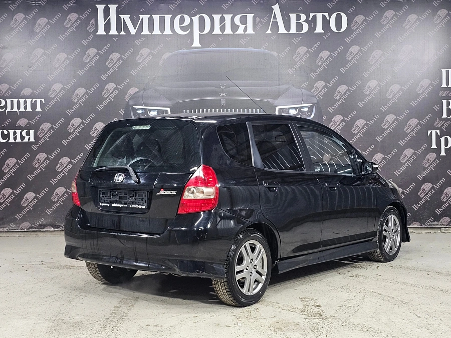 Honda Jazz, 2007г., передний привод, вариатор