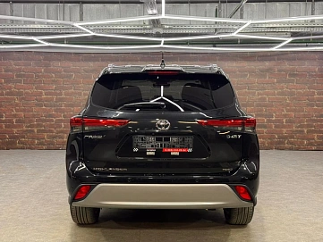 Toyota Highlander, 2025г, полный привод, автомат