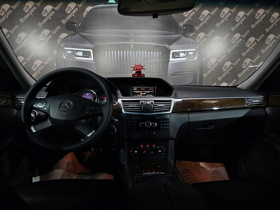 Mercedes-Benz E-Класс, 2012г., задний привод, автомат