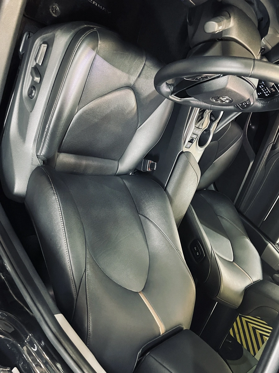 Toyota Camry, 2023г., передний привод, автомат
