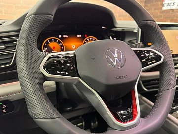 Volkswagen , 2025г., полный привод, робот