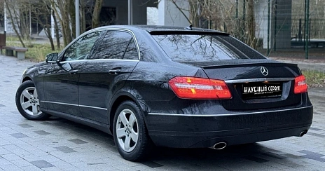 Mercedes-Benz E-Класс, 2009г, задний привод, автомат