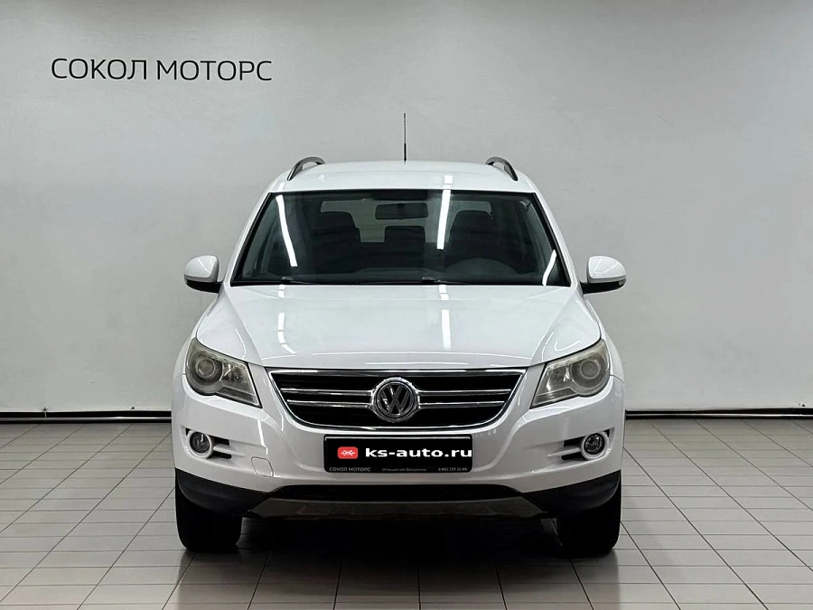 Volkswagen Tiguan, 2008г., полный привод, механика