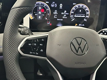 Volkswagen Tiguan, 2025г, полный привод, робот