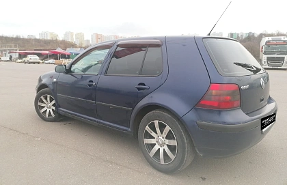 Volkswagen Golf, 2001г, передний привод, механика