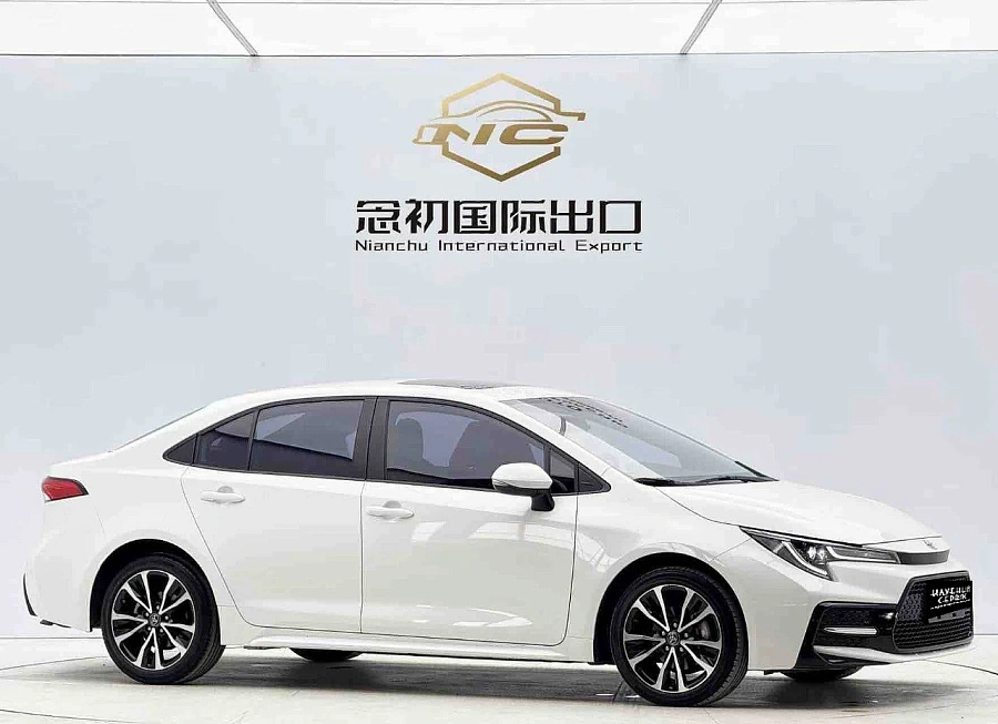 Toyota Levin, 2022г., передний привод, вариатор