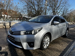 Toyota Corolla, 2013г, передний привод, вариатор