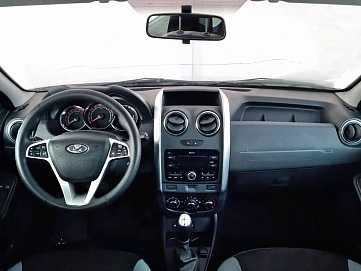 Lada (ВАЗ) , 2022г., передний привод, механика