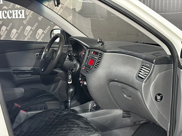 Kia Rio, 2011г, передний привод, автомат
