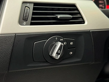 BMW 3 серии, 2011г, задний привод, автомат