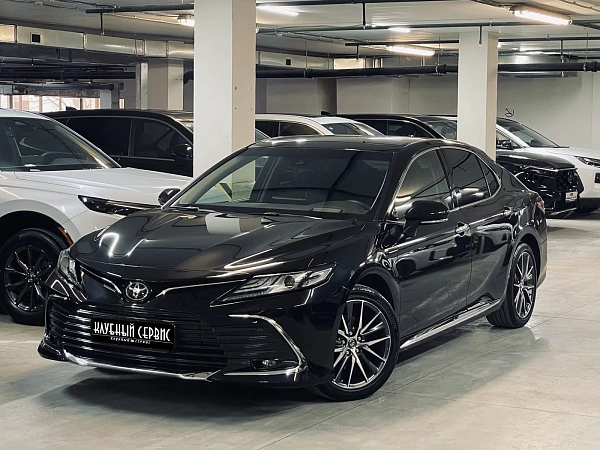 Toyota Camry, 2023г., передний привод, автомат