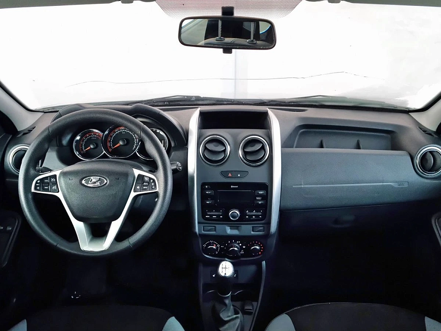 Lada (ВАЗ) , 2022г., передний привод, механика