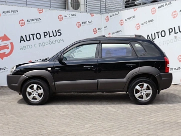 Hyundai Tucson, 2006г, передний привод, автомат