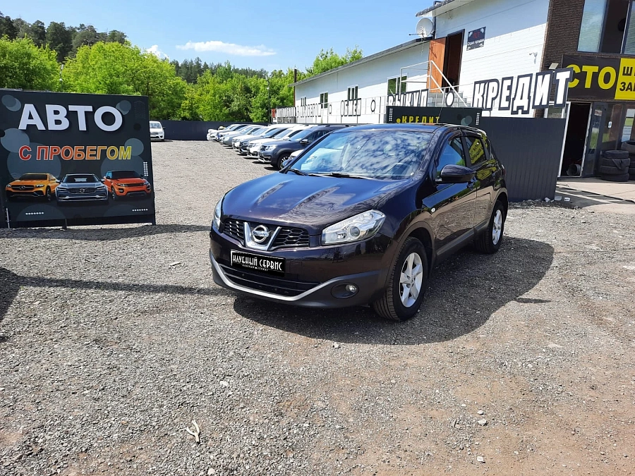 Nissan Qashqai, 2013г., передний привод, механика