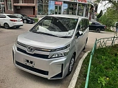 Toyota Voxy, 2019г., передний привод, вариатор