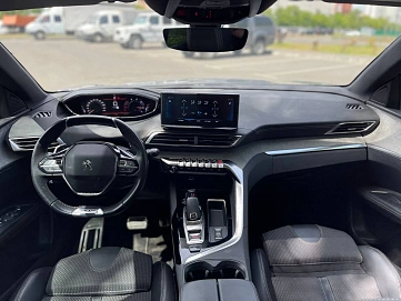Peugeot 3008, 2022г, передний привод, автомат