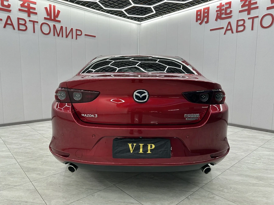 Mazda 3, 2021г., передний привод, автомат