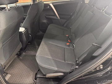 Toyota RAV4, 2018г, передний привод, вариатор