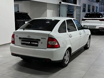 Lada (ВАЗ) Priora, 2011г, передний привод, механика