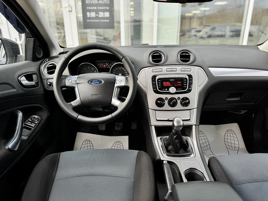 Ford Mondeo, 2009г., передний привод, механика