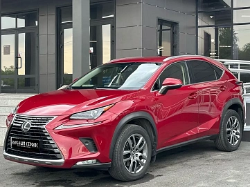 Lexus NX, 2017г, полный привод, вариатор