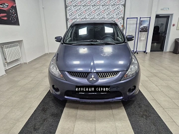 Mitsubishi Grandis, 2004г, полный привод, механика