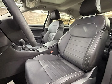 Skoda Superb, 2025г, передний привод, робот