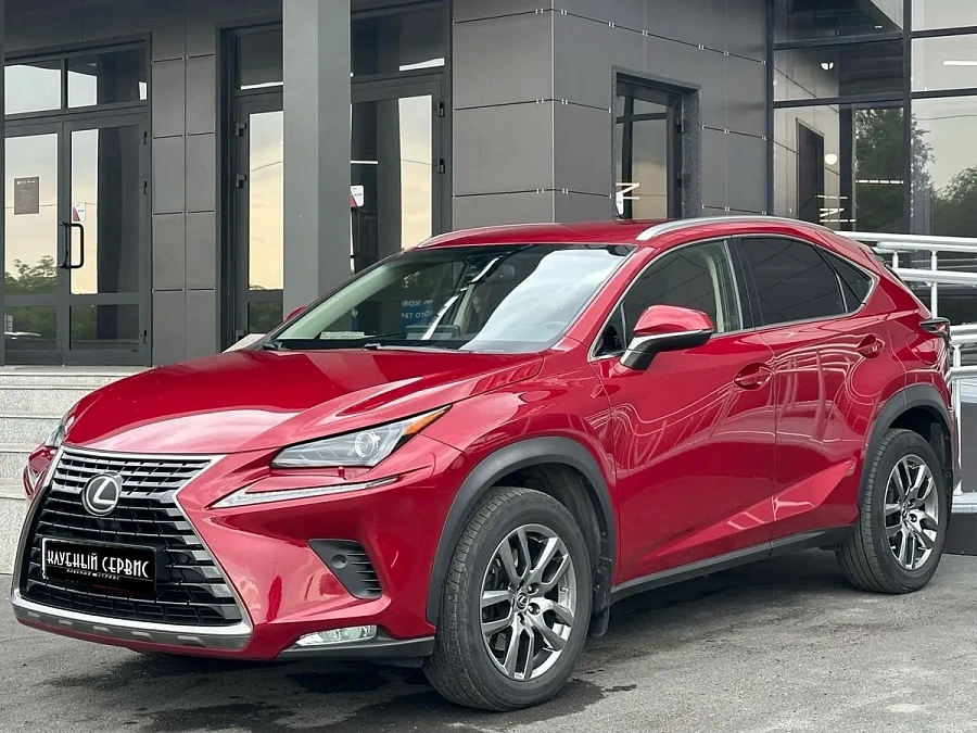 Lexus NX, 2017г., полный привод, вариатор