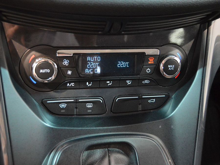 Ford Kuga, 2014г., передний привод, автомат