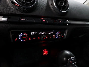 Audi A3, 2014г., передний привод, робот