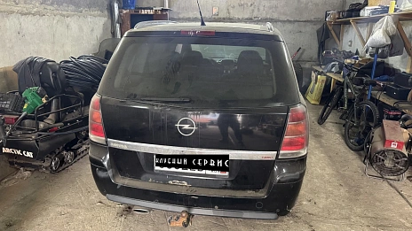 Opel Zafira, 2005г, передний привод, механика