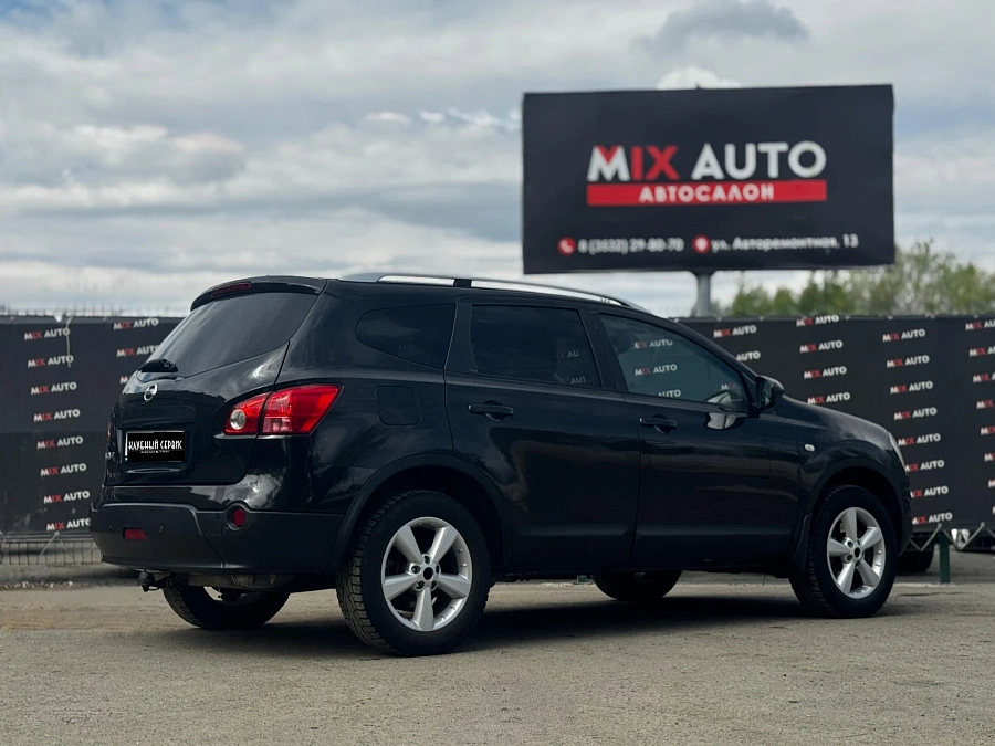 Nissan Qashqai, 2008г., полный привод, вариатор