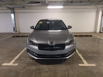Skoda Superb, 2025г, передний привод, робот