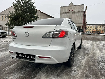 Mazda 3, 2011г, передний привод, автомат