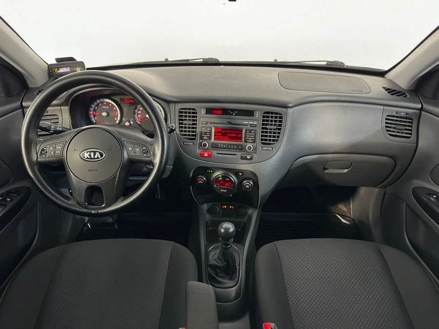 Kia Rio, 2009г., передний привод, механика