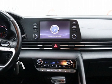 Hyundai Elantra, 2021г, передний привод, автомат