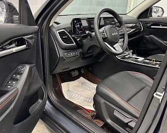 Kia Seltos, 2023г, передний привод, вариатор