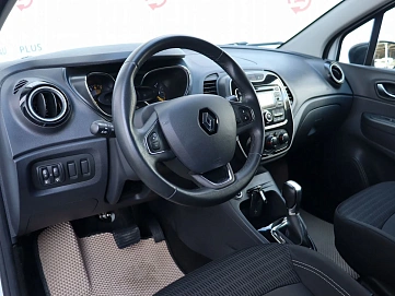 Renault Kaptur, 2016г, передний привод, вариатор
