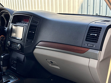 Mitsubishi Pajero, 2008г, полный привод, автомат