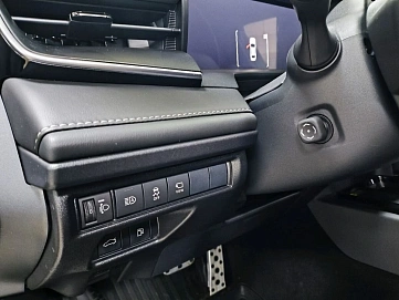 Toyota Camry, 2024г, передний привод, вариатор