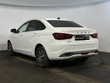 Lada (ВАЗ) Vesta, 2023г, передний привод, механика