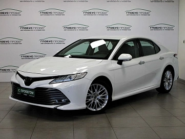 Toyota Camry, 2019г, передний привод, автомат