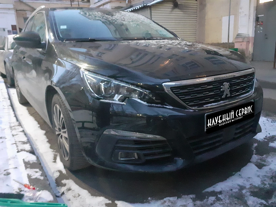 Peugeot 308, 2020г., передний привод, автомат