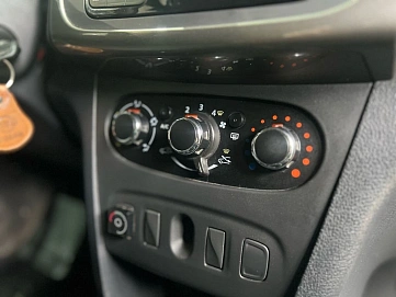 Renault Logan, 2019г, передний привод, механика