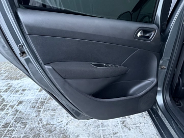 Peugeot 308, 2012г, передний привод, механика