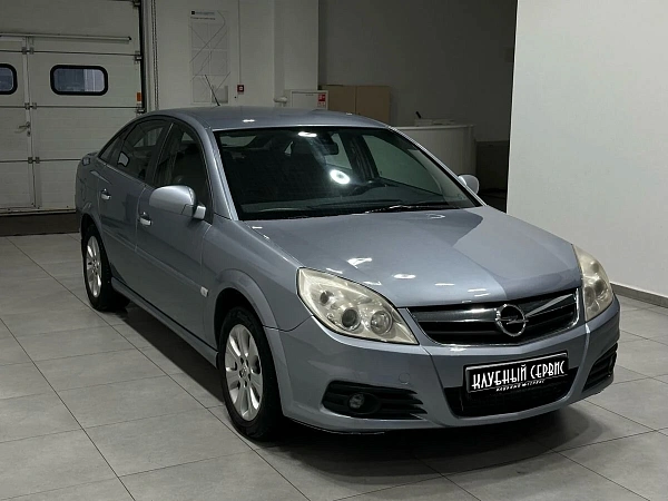 Opel Vectra, 2008г., передний привод, механика