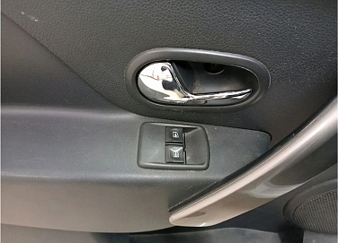 Renault Sandero, 2016г, передний привод, автомат