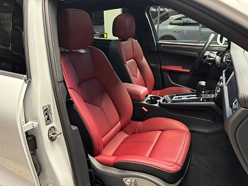 Porsche Macan, 2025г, полный привод, робот