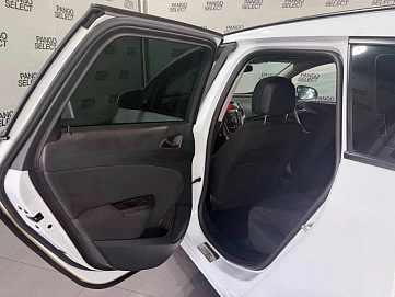 Opel Astra, 2013г, передний привод, механика